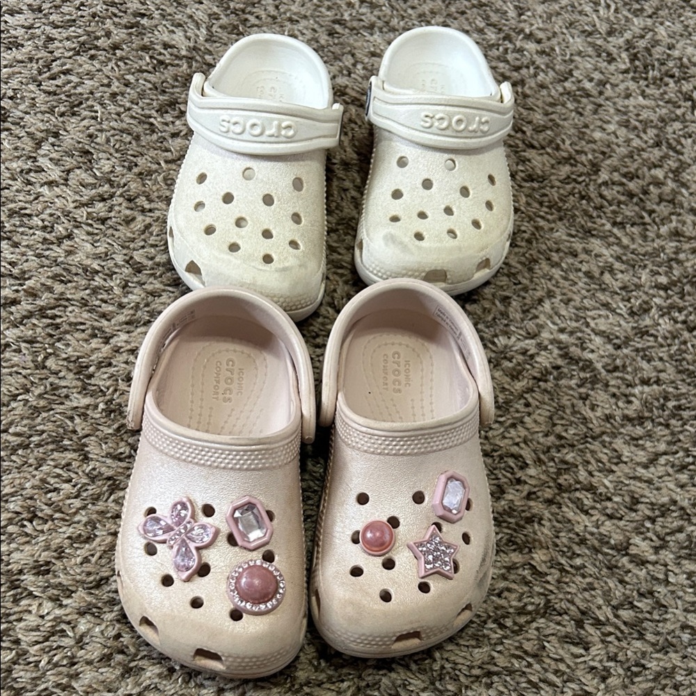 CROCS Kids' Beige and Pink Embellished Slippers